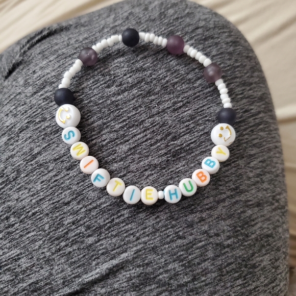 Set of 5 Taylor Swift Eras Tour Friendship Bracelets Keepsake - Picture 16 of 16